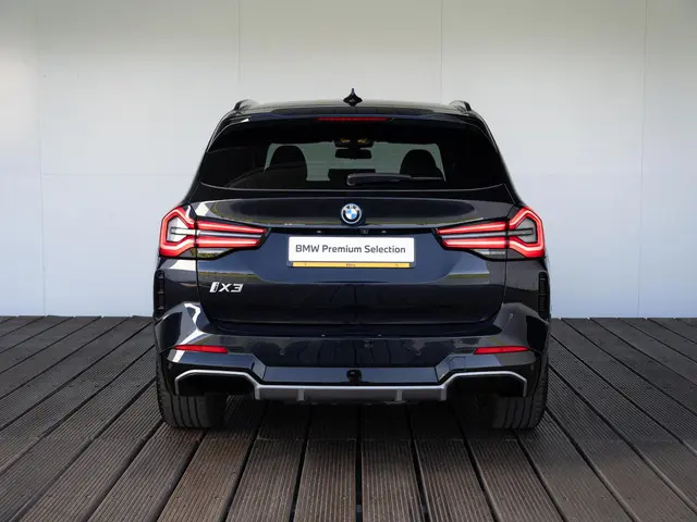 BMW iX3 High Executive 80 kWh 2022 Elektrisch 5