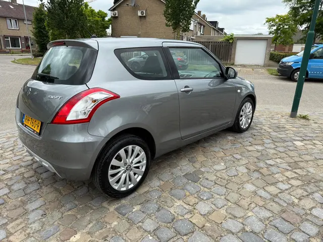 Suzuki Swift 1.2 Comfort 2012 Benzine 4