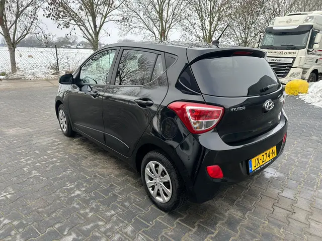 Hyundai i10 1.0i i-Motion Go! 2016 2016 Benzine 4