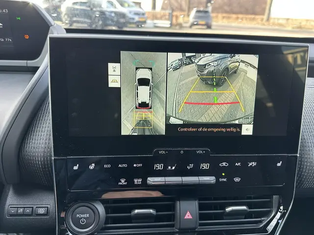 Toyota bZ4X Dynamic 71 kWh 2024 Elektrisch 26