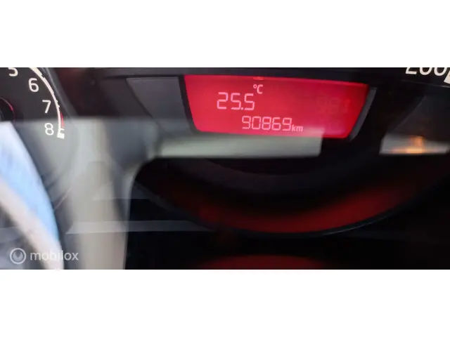 Volkswagen up! 1.0 move up! BlueMotion 2016 Benzine 11