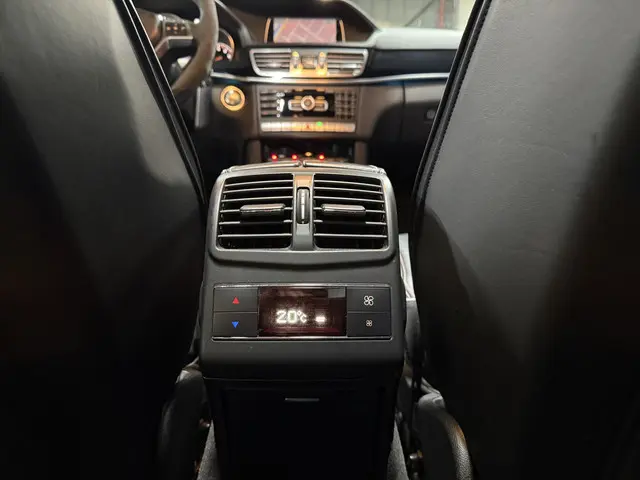 Mercedes-Benz E-Klasse AMG 63 S 4MATIC 2013 Benzine 15