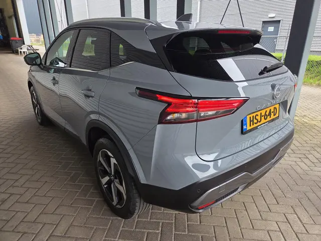 Nissan QASHQAI 1.3 MHEV N-Connecta 2023 Benzine 12