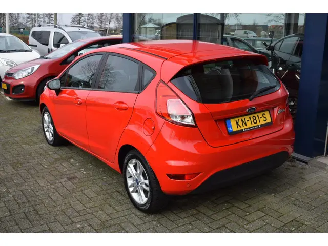 Ford Fiesta 1.25 2015 Benzine 3