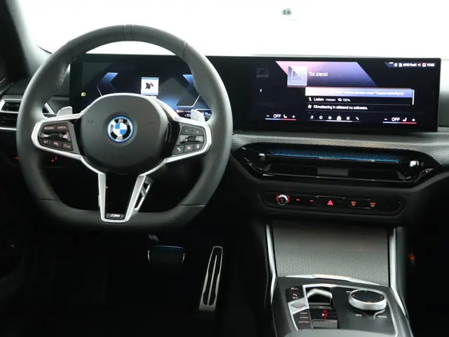 BMW 3 Serie Touring 330e xDrive 2025 Hybride Benzine 66