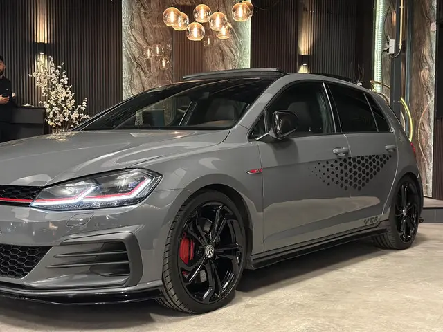 Volkswagen Golf 2.0 TSI GTI TCR|PANO|BOMVOL! 2019 Benzine 6