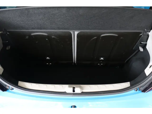 Toyota Aygo 1.0 VVT-i x-play Cabrio, 2019 Benzine 23