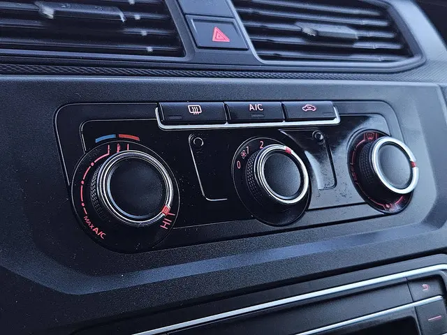 Volkswagen Caddy 2.0 2019 Diesel 9