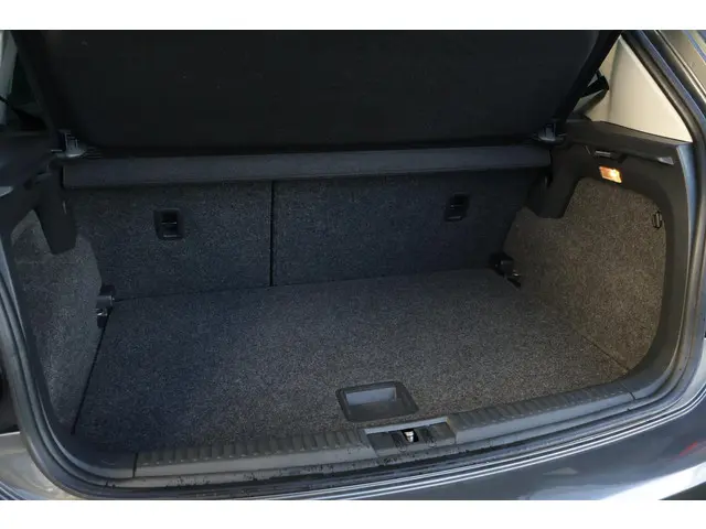 Volkswagen Polo 1.2 TSI Comfortline 2015 Benzine 33