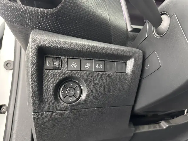 Citroën ë-C4 Shine 50 kWh [ 3-Fase ] 2021 Elektrisch 25