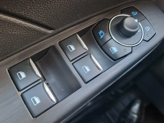 Ford Kuga 2.5 PHEV ST-Line 2025 Hybride Benzine 19