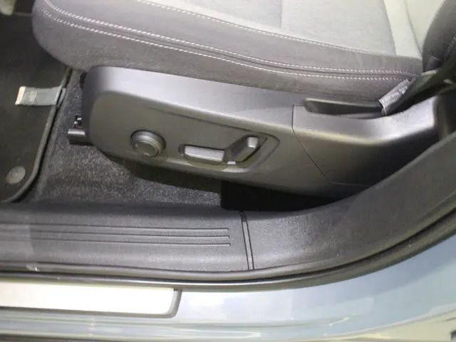 Volvo XC40 2.0 B3 Plus Bright 2022 Hybride Benzine 25