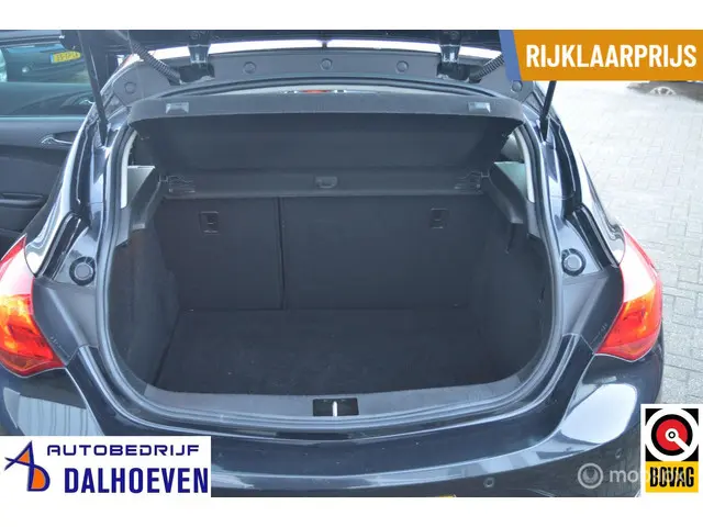 Opel Astra 1.4 Turbo Sport + 2015 Benzine 24