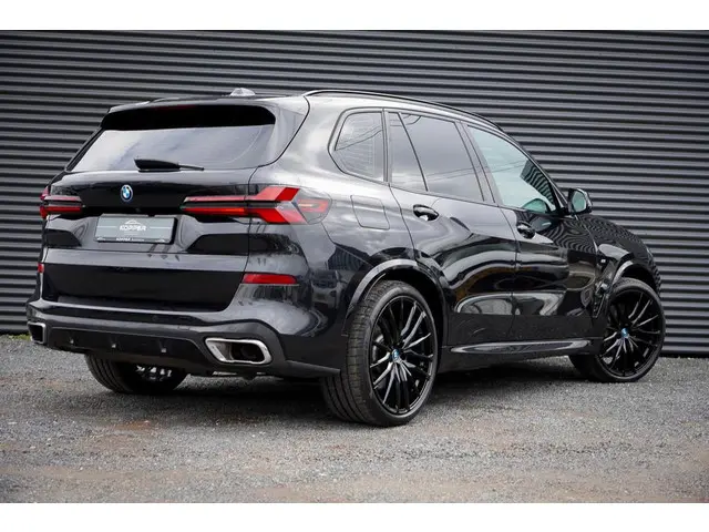 BMW X5 xDrive50e M-Sport 2023 Hybride Benzine 4
