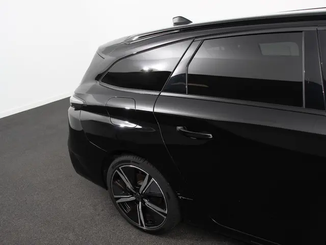 Peugeot 308 1.2 PureTech GT 2024 Benzine 29