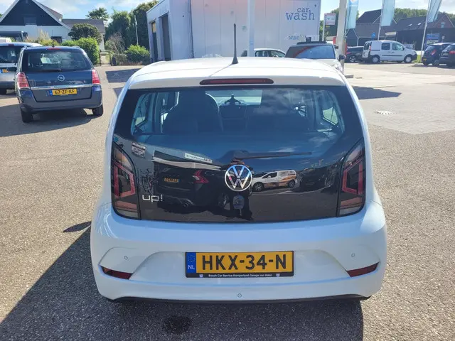 Volkswagen up! 1.0 2021 Benzine 5