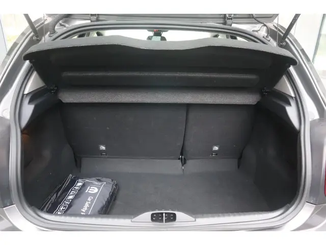 Citroën C3 1.2 PureTech C-Series | CARPLAY | 2023 Benzine 18