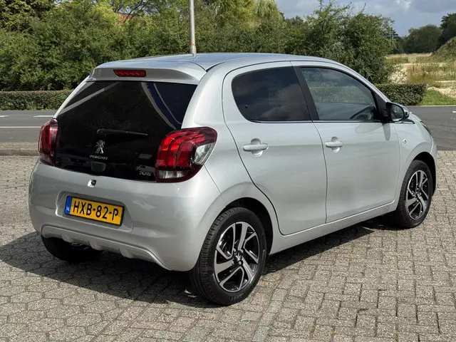 Peugeot 108 1.0 e-VTi Allure 2019 Benzine 7