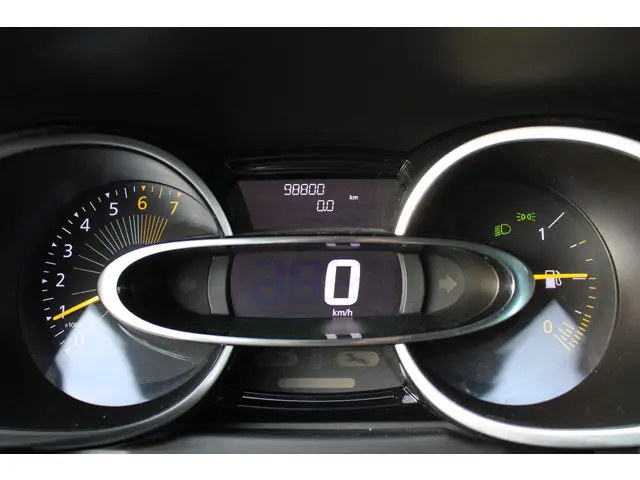 Renault Clio 0.9 TCe ECO Night&Day 2015 Benzine 4