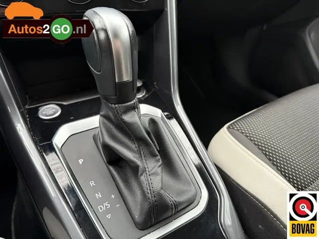 Volkswagen T-Roc 1.5 TSI Sport 2021 Benzine 8