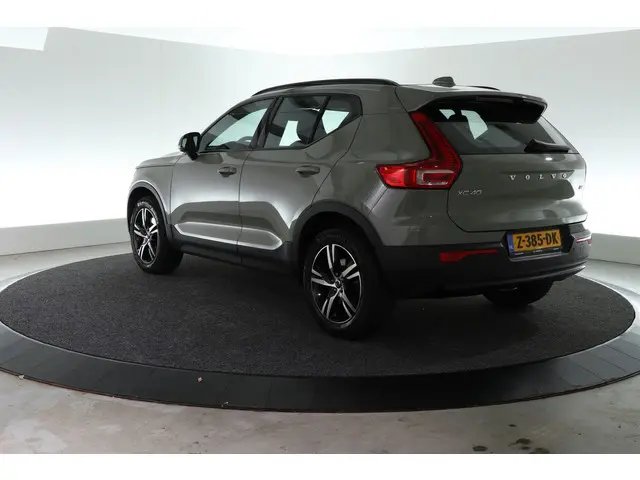 Volvo XC40 2.0 B4 Plus Dark 2024 Hybride Benzine 16