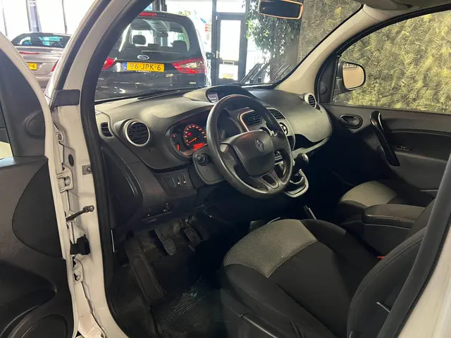 Renault Kangoo 1.5 Blue dCi 80 2020 Diesel 12