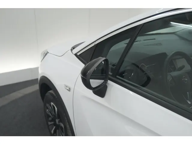 Opel Crossland Turbo 130 AT6 Elegance 2024 Benzine 19