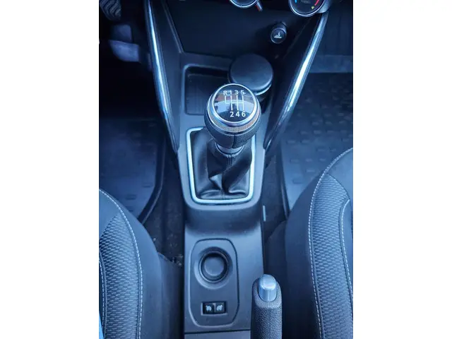 Dacia Duster 1.2 TCe Comfort 2018 Benzine 30