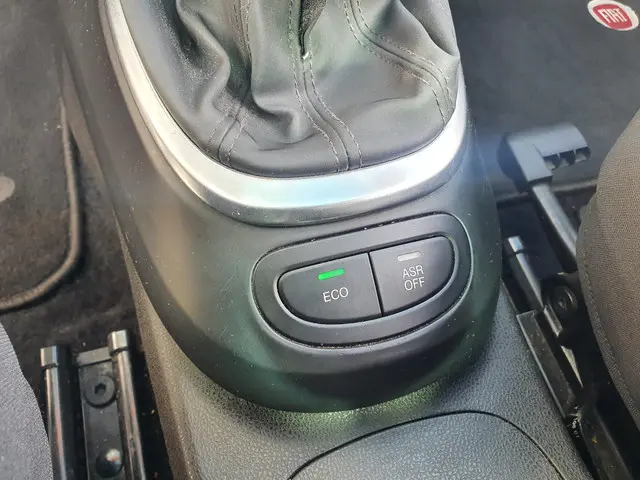 Fiat 500L 0.9 TwinAir Lounge 2013 Benzine 19