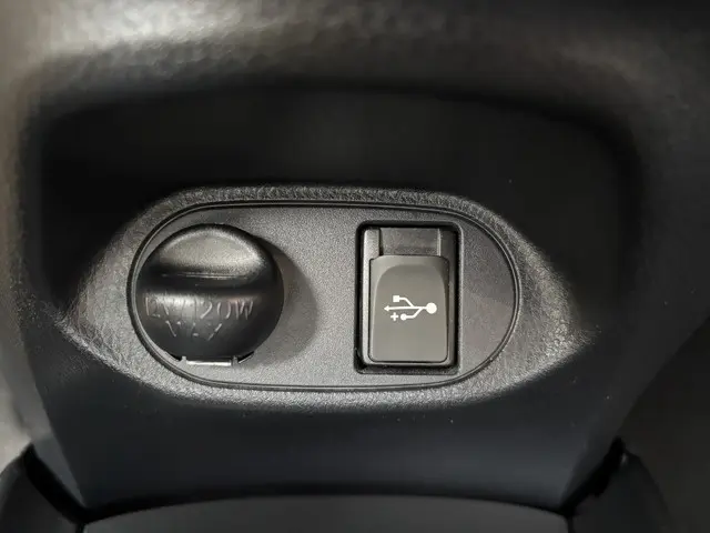 Toyota Yaris 1.0 VVT-i Connect 2020 Benzine 17