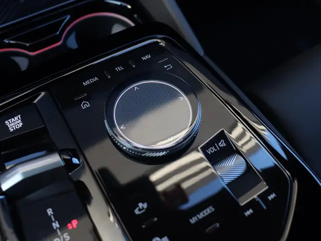 BMW 5 Serie Touring 550e xDrive 2025 Hybride Benzine 24