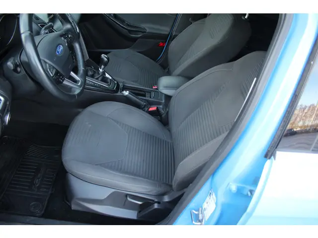 Ford Focus 1.0 126 Pk Titanium HB 2016 Benzine 8