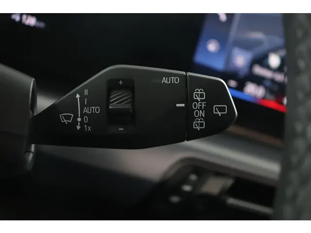 BMW iX1 xDrive30 Launch Edition 67 kWh 2023 Elektrisch 25