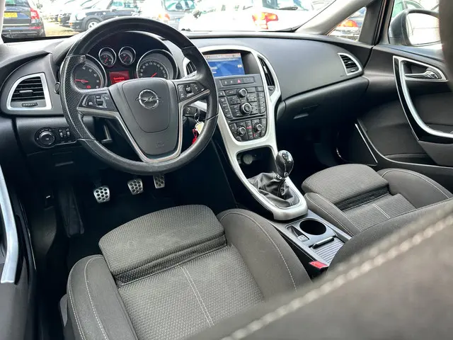 Opel Astra Sports Tourer 1.4 Turbo Sport 2012 Benzine 12