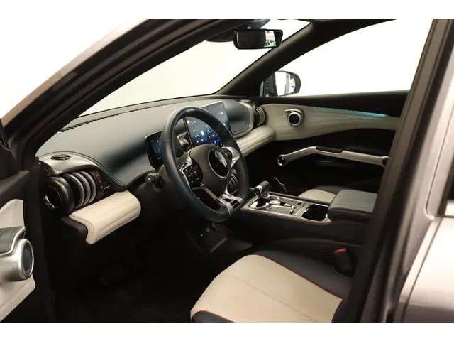 BYD ATTO 3 2