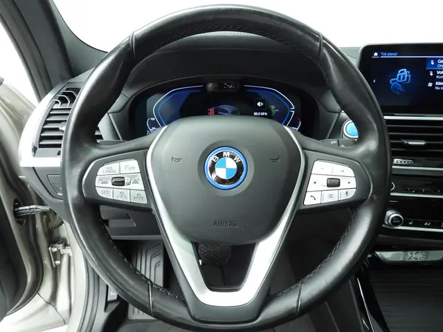 BMW iX3 High Executive 80 kWh 2021 Elektrisch 11