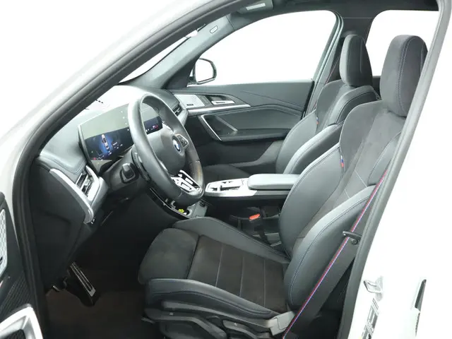 BMW iX1 eDrive20 67 kWh 2024 Elektrisch 13