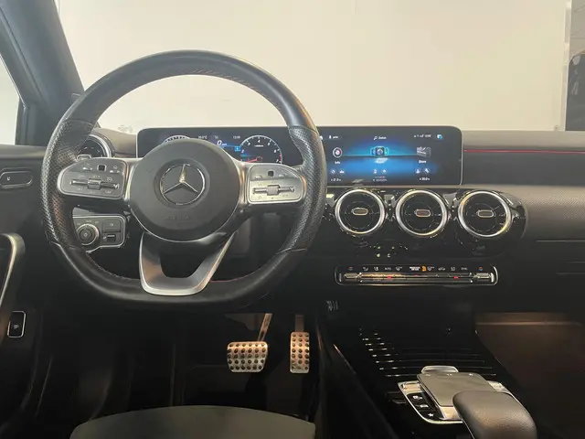 Mercedes-Benz A-Klasse 3