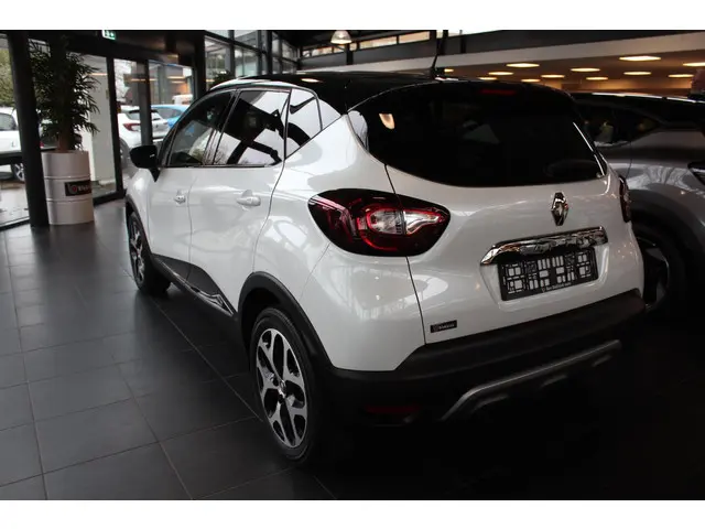Renault Captur 1.2 TCe Bose 2018 Benzine 3