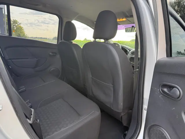 Dacia Logan MCV 0.9 TCe Prestige 2014 Benzine 8