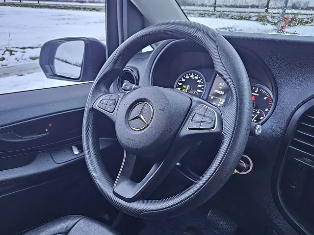 Mercedes-Benz Vito 119 CDI 2021 Diesel 10