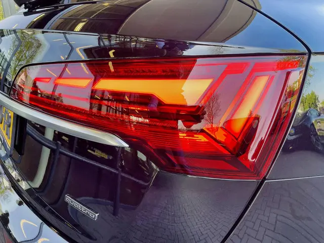 Audi Q5 40 TFSI S edition 2023 Hybride Benzine 37