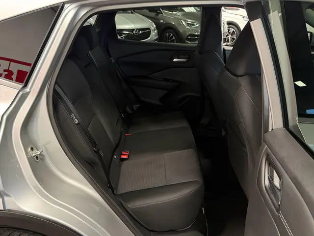 Nissan QASHQAI 1.3 MHEV Xtronic 2024 Benzine 16