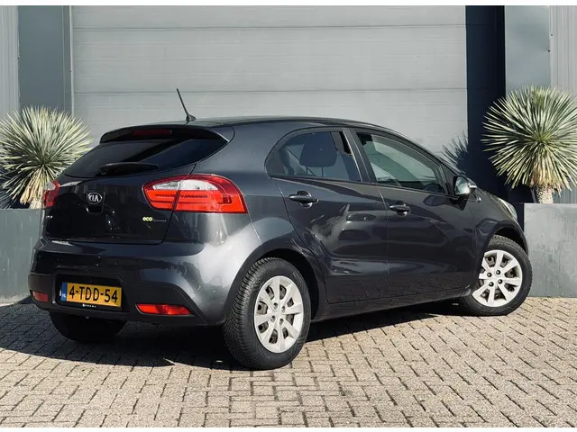 Kia Rio 1.2 CVVT Super Pack 2014 Benzine 13
