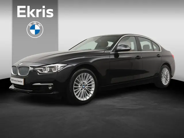 BMW 3 Serie 320i Luxury Edition 2019 Benzine 1