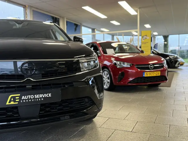 Opel Astra 1.4 Black Edition 2018 Benzine 33