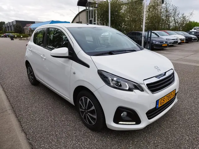 Peugeot 108 1.0 e-VTi Blue Lease ** Airco ** 2015 Benzine 5