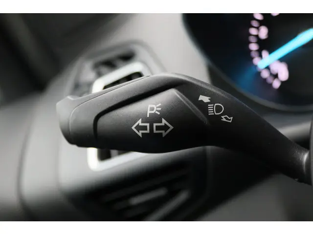 Ford Kuga 1.5 Titanium 2016 Benzine 33