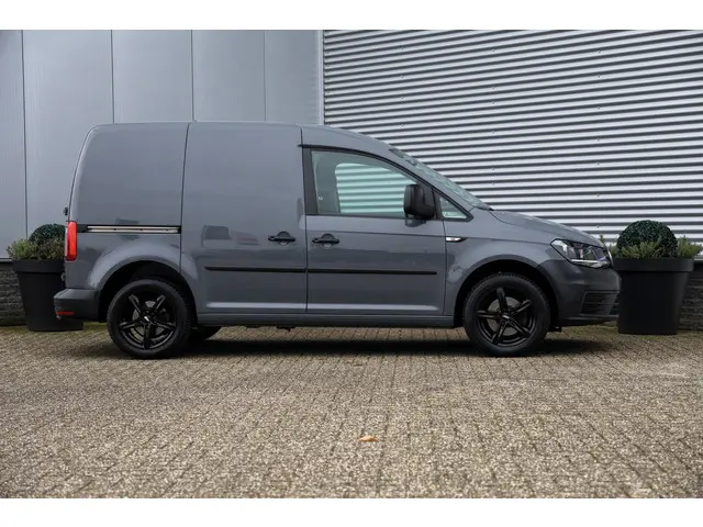 Volkswagen Caddy 2
