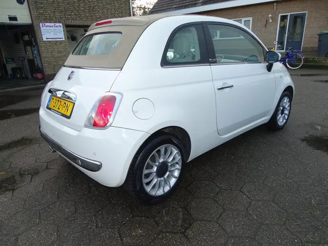 Fiat 500C 1.2 Lounge AIRCO/LMV/CABRIO 2013 Benzine 3